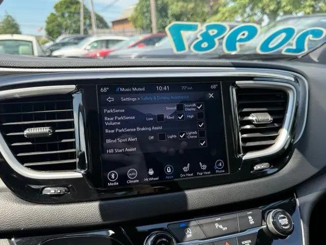 2020 Chrysler Pacifica AWD Launch Edition