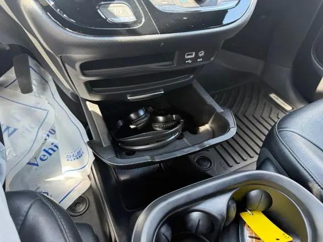 2020 Chrysler Pacifica AWD Launch Edition