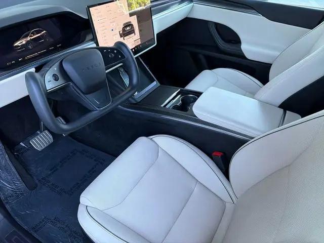 2023 Tesla Model X Plaid Tri Motor All-Wheel Drive