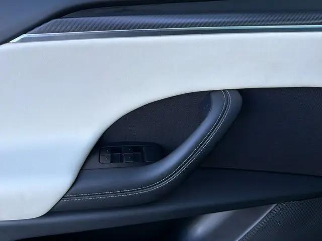 2023 Tesla Model X Plaid Tri Motor All-Wheel Drive