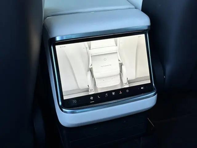 2023 Tesla Model X Plaid Tri Motor All-Wheel Drive