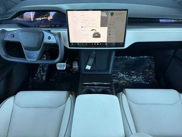 2023 Tesla Model X Plaid Tri Motor All-Wheel Drive