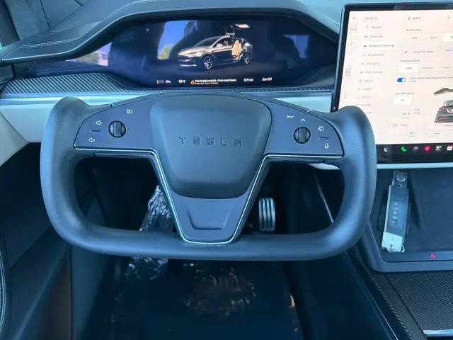 2023 Tesla Model X Plaid Tri Motor All-Wheel Drive