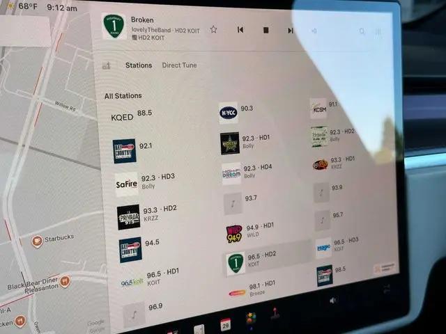 2023 Tesla Model X Plaid Tri Motor All-Wheel Drive