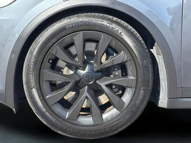 2023 Tesla Model X Plaid Tri Motor All-Wheel Drive