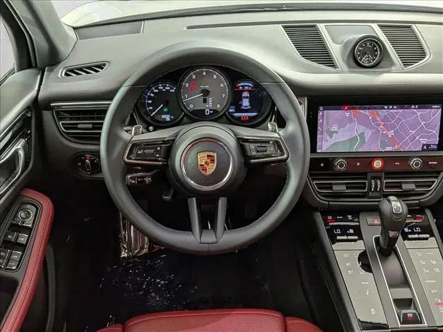2025 Porsche Macan S
