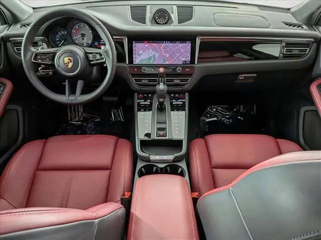 2025 Porsche Macan S