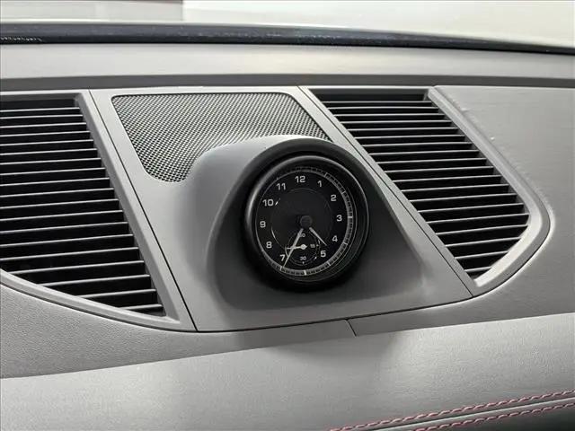 2025 Porsche Macan S