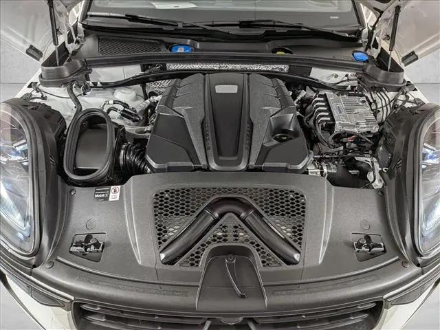 2025 Porsche Macan S