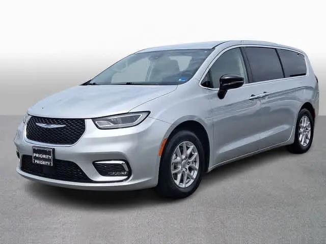 2024 Chrysler Pacifica Touring L for sale in Springfield, VA