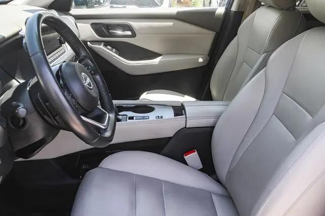 2023 Nissan Rogue SL FWD