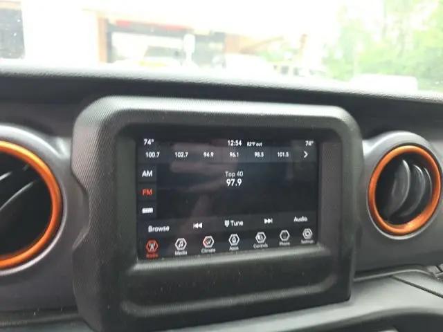 2021 Jeep Gladiator Sport