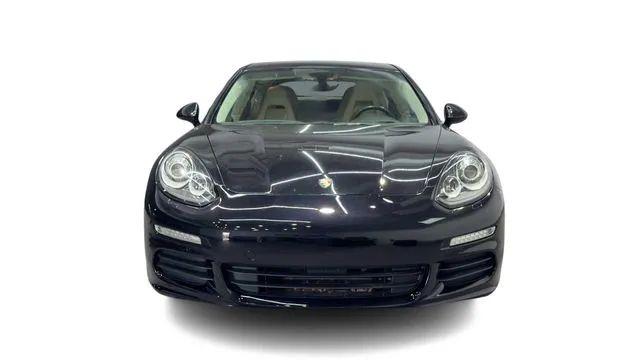 2016 Porsche Panamera 4