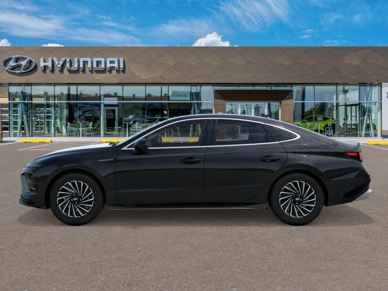 2026 Hyundai Sonata Hybrid Limited photo 3