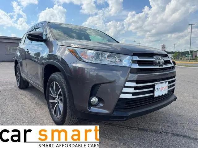 2017 Toyota Highlander XLE for sale in Weston, WI