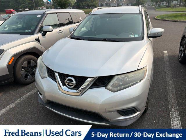 2015 Nissan Rogue SV for sale in DOYLESTOWN, PA