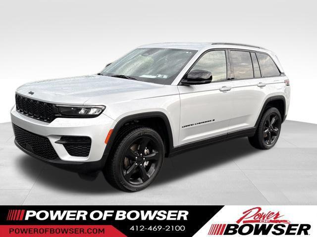 2023 Jeep Grand Cherokee Altitude 4x4 for sale in PLEASANT HILLS, PA
