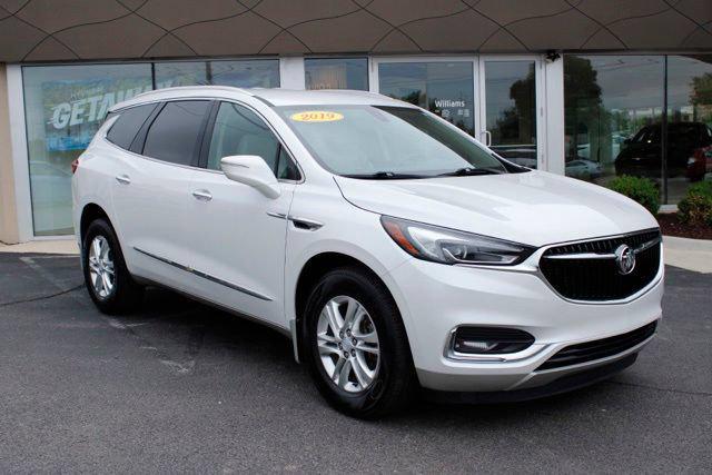 2019 Buick Enclave FWD Essence for sale in LANSING, MI