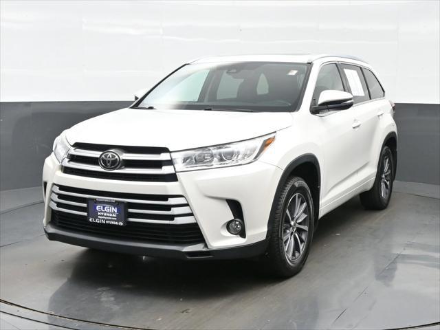 2017 Toyota Highlander XLE for sale in BARTLETT, IL