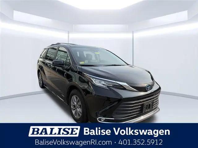 2021 Toyota Sienna XLE for sale in West Warwick, RI
