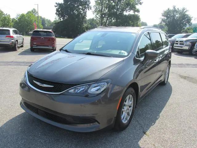 2021 Chrysler Voyager LXI for sale in Hurricane, WV