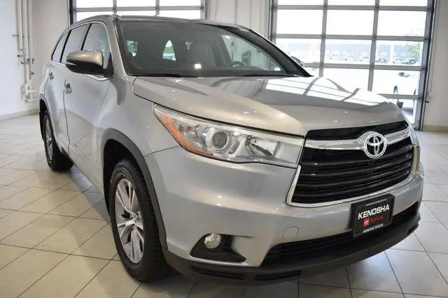 2016 Toyota Highlander LE Plus V6 for sale in Kenosha, WI