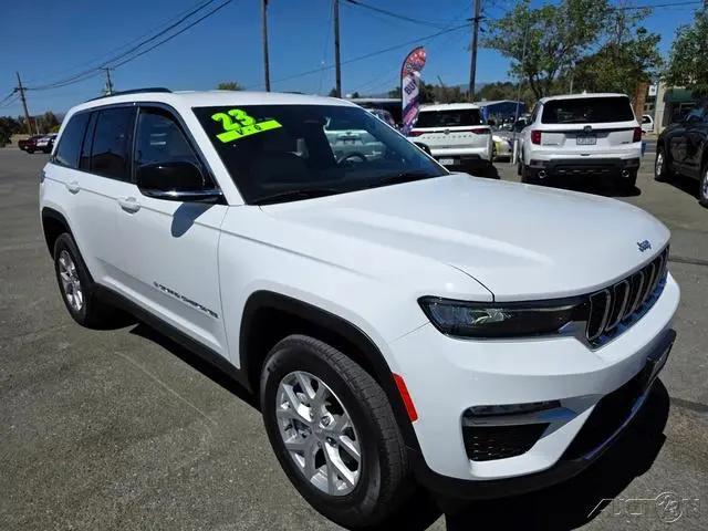 2023 Jeep Grand Cherokee Limited 4x4 for sale in Lakeport, CA