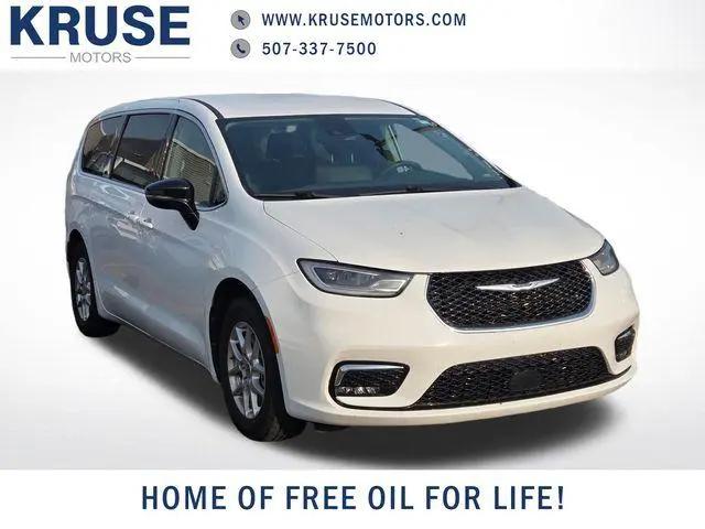2024 Chrysler Pacifica Touring L for sale in Marshall, MN