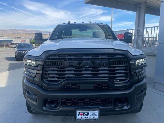 2027 RAM 5500 Chassis Cab Tradesman