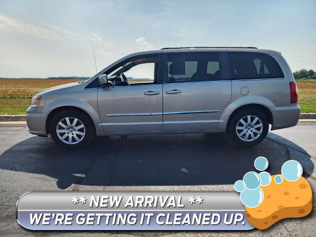 2013 Chrysler Town & Country Touring for sale in Watseka, IL