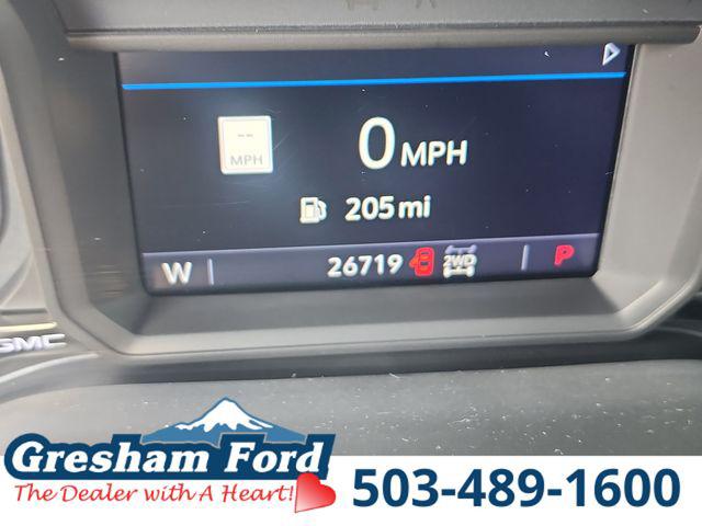 2022 GMC Sierra 1500 Limited 4WD Crew Cab Short Box AT4