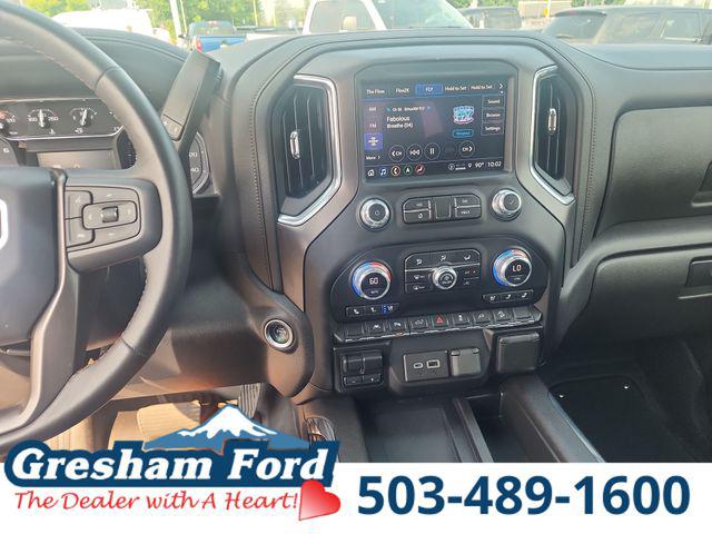 2022 GMC Sierra 1500 Limited 4WD Crew Cab Short Box AT4