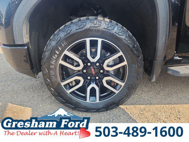2022 GMC Sierra 1500 Limited 4WD Crew Cab Short Box AT4
