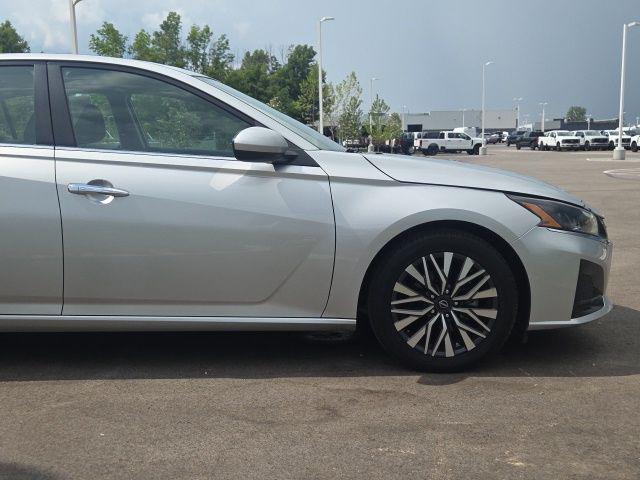 2023 Nissan Altima SV FWD
