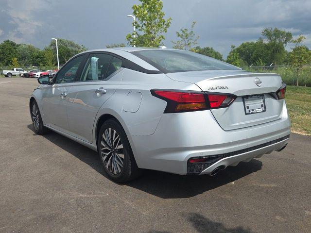 2023 Nissan Altima SV FWD