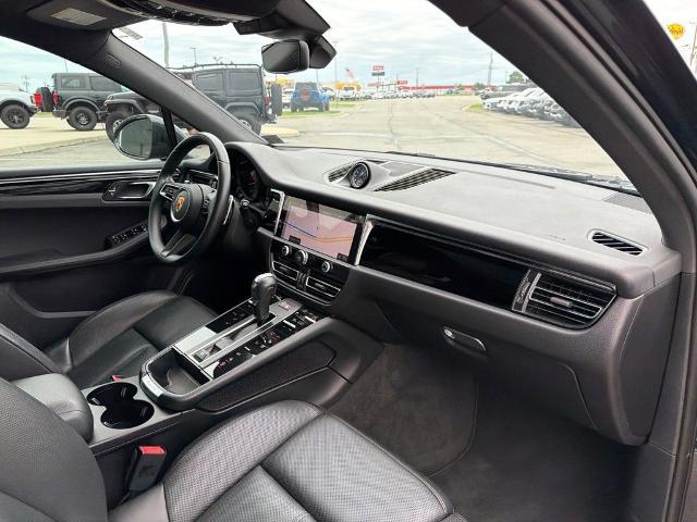 2023 Porsche Macan T