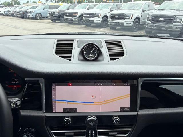 2023 Porsche Macan T