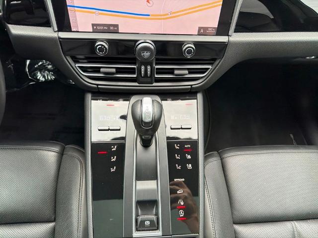 2023 Porsche Macan T