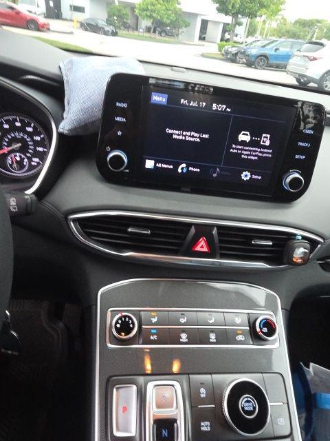 2021 Hyundai Santa Fe SE