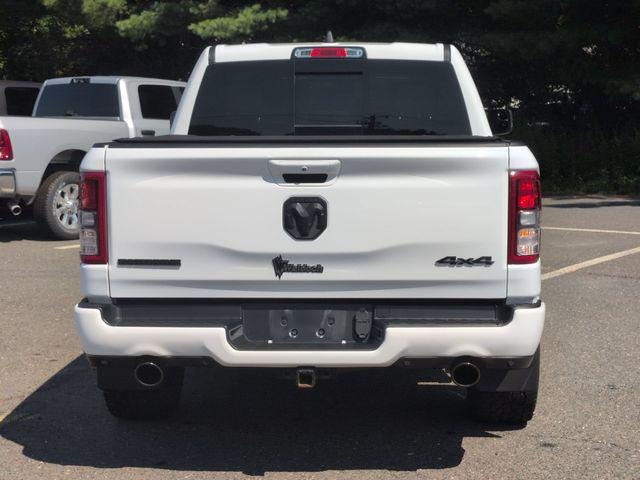 2022 Ram 1500 Big Horn Crew Cab 4x4 5'7" Box