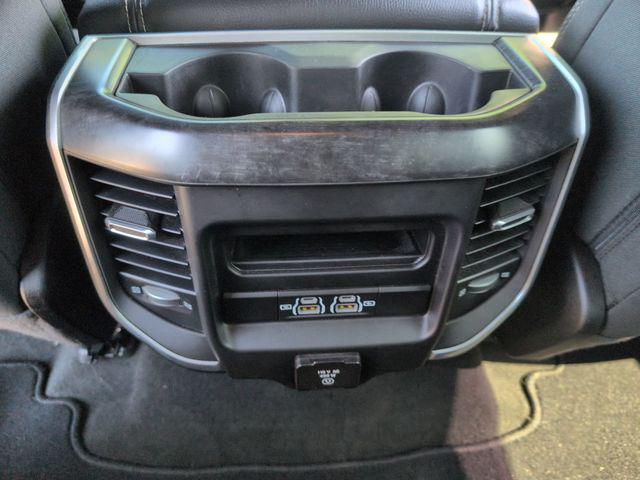 2022 Ram 1500 Big Horn Crew Cab 4x4 5'7" Box