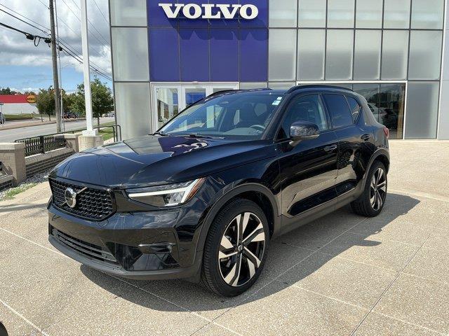 2023 Volvo XC40 B5 Plus Dark Theme for sale in Overland Park, KS
