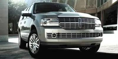 2010 Lincoln Navigator Base for sale in LITTLE FERRY, NJ