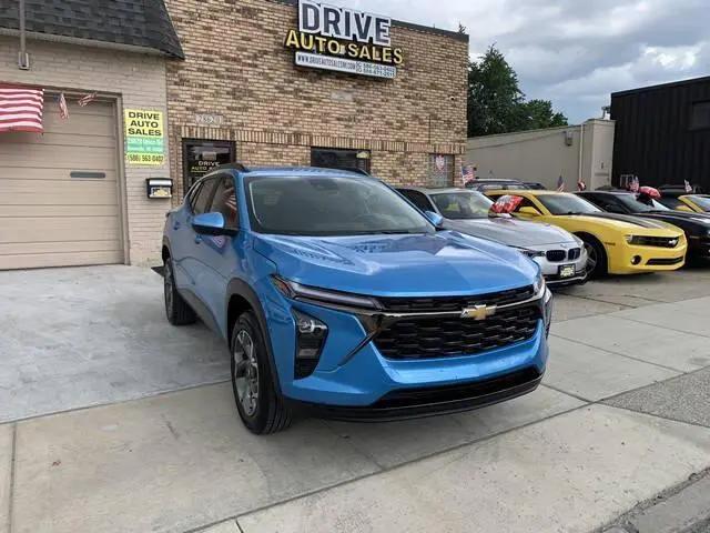 2025 Chevrolet Trax FWD LT for sale in Roseville, MI