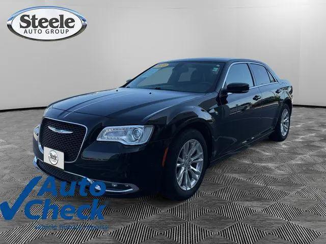 2021 Chrysler 300 Touring L for sale in Lockhart, TX
