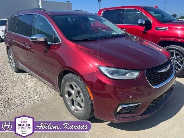 2022 Chrysler Pacifica Limited for sale in Abilene, KS