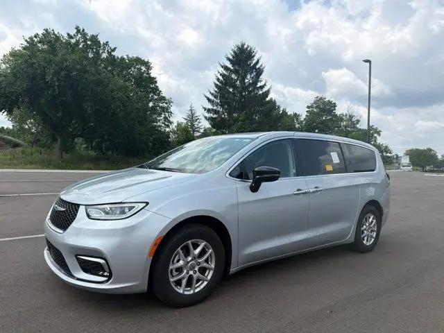 2024 Chrysler Pacifica Touring L for sale in Okemos, MI
