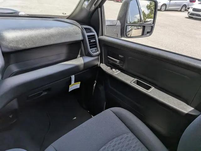 2026 Ram 2500 Black Express Crew Cab 4x4 64 Box