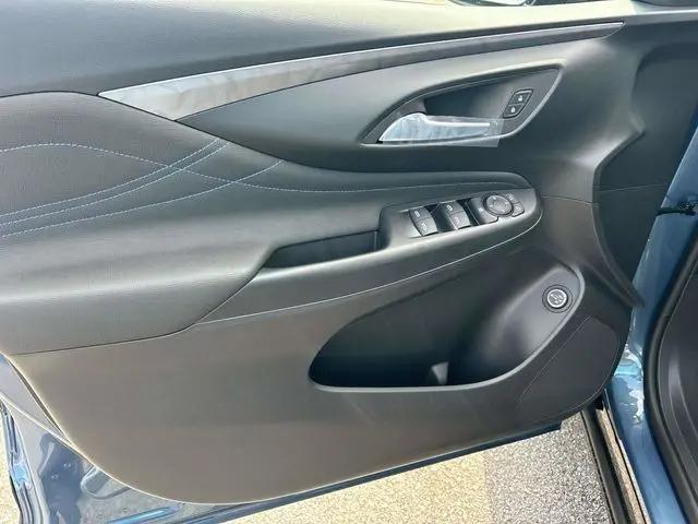 2026 Buick NV Sport Touring FWD