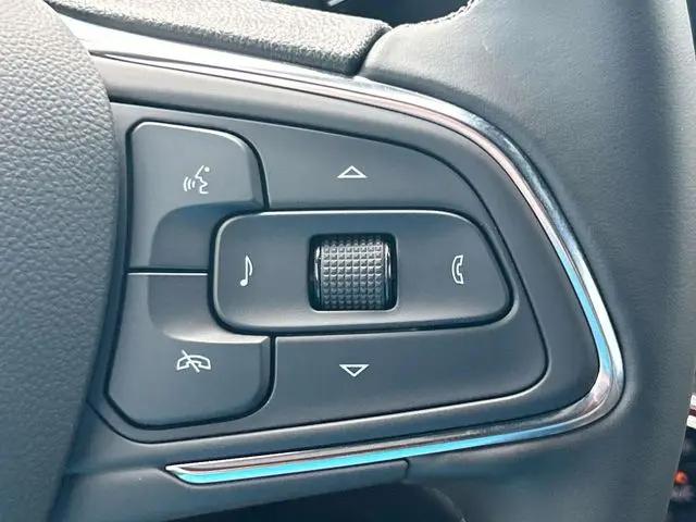 2026 Buick NV Sport Touring FWD